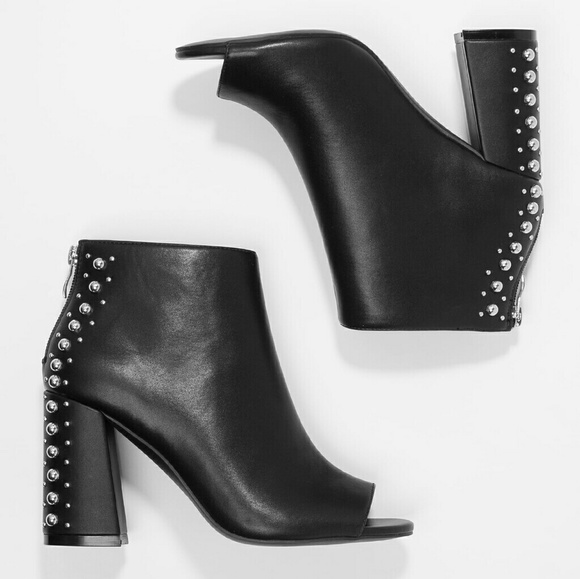 LAST PAIR ! Steve Madden Studded Peep Toe Boot - Picture 2 of 8